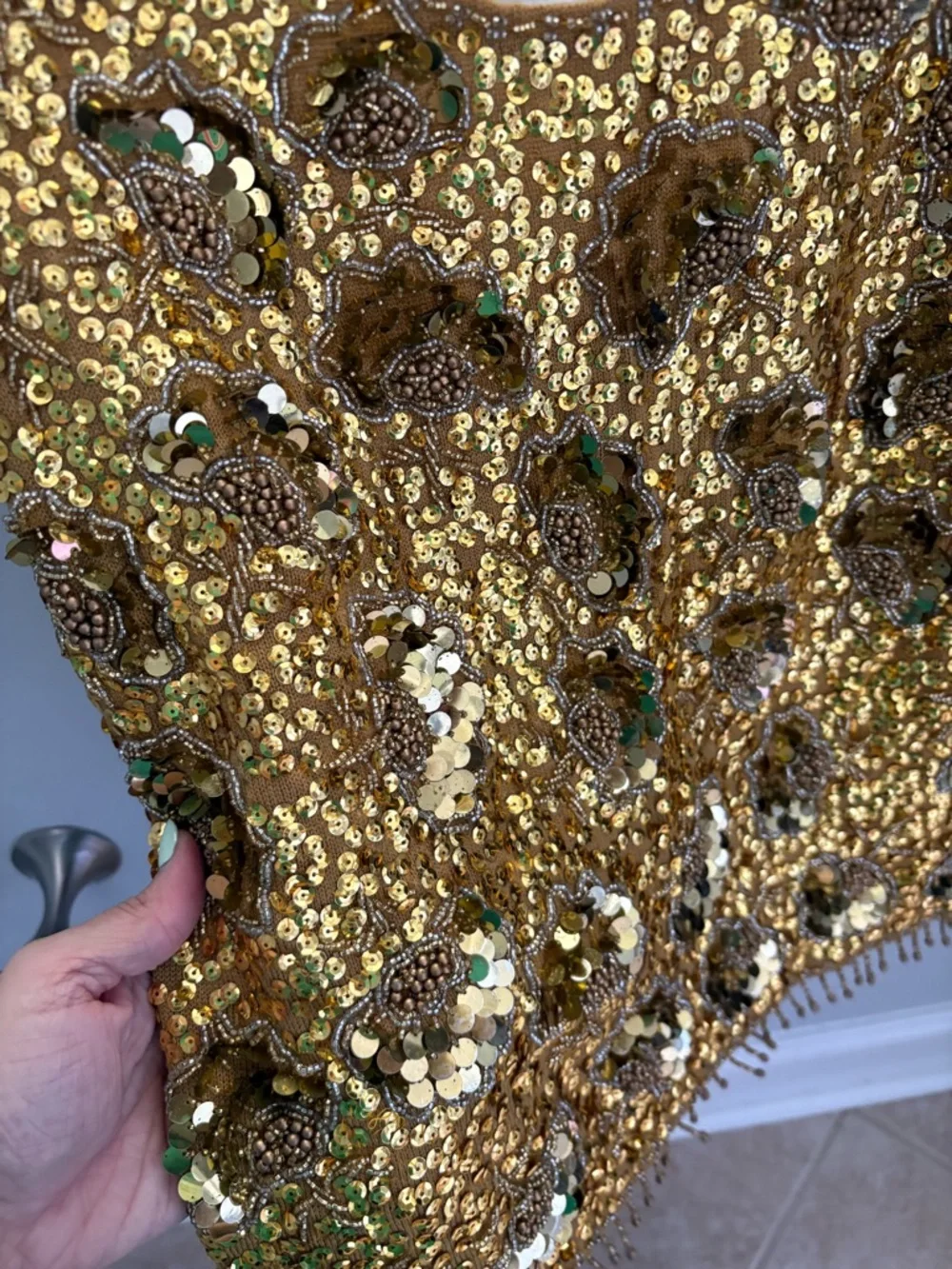 Vintage Harilela gold beaded sequin wool tank top size 38 US Small - Picture 4 of 10